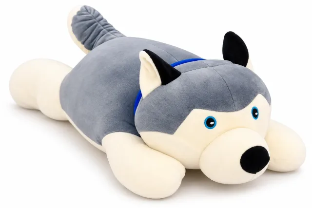 Gối ôm hình chó husky vòng cổ xanh