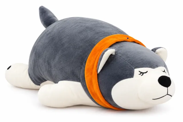Gối ôm hình chó husky vòng cổ cam